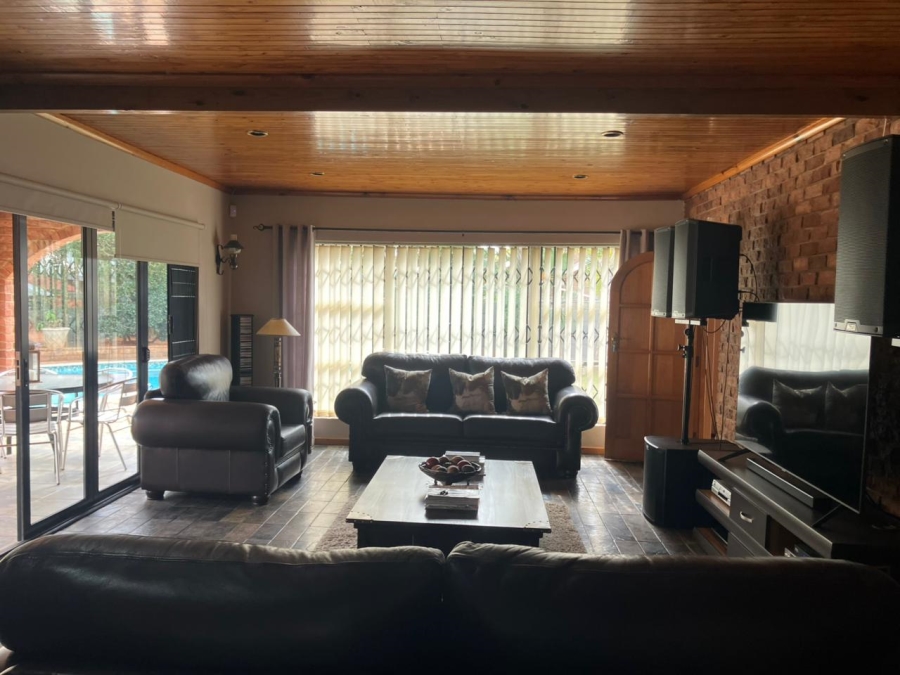 4 Bedroom Property for Sale in Vanes Estate Eastern Cape